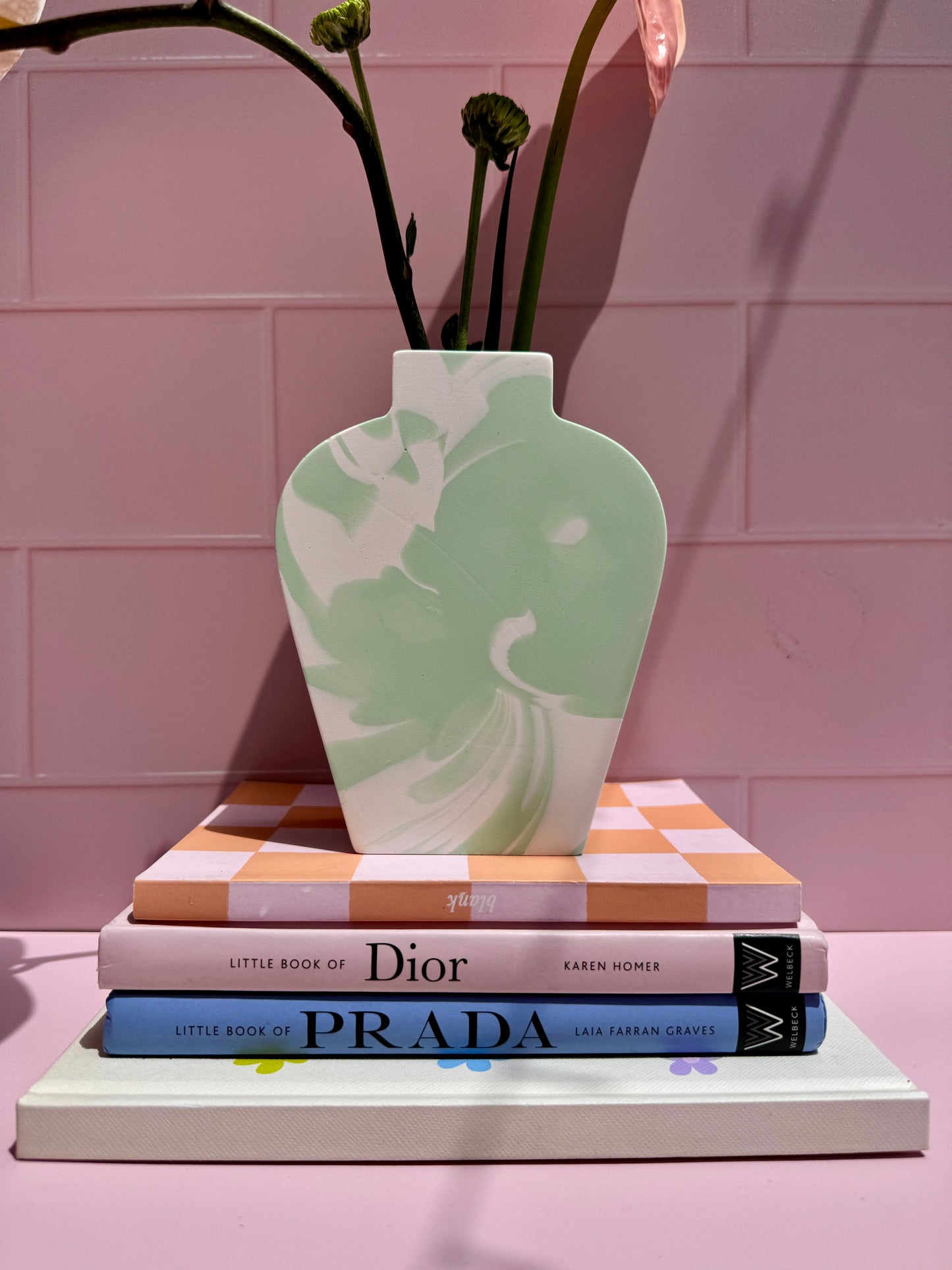 Smart Vase - Homewares that play their favourite song!